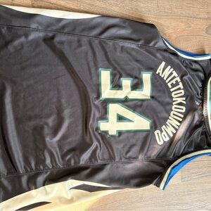 Giannis Jersey